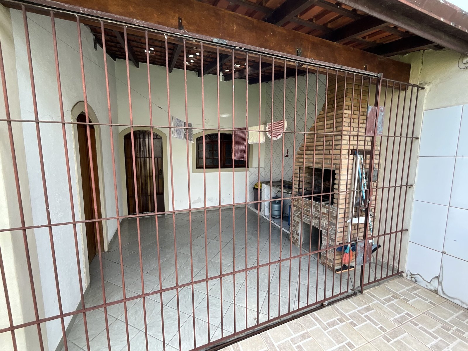 Okena Arquitetura por Mauricio Meggiolaro - Caraguatatuba - SP churrasqueira obsoleta